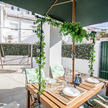 Beachside Patio - Ac In